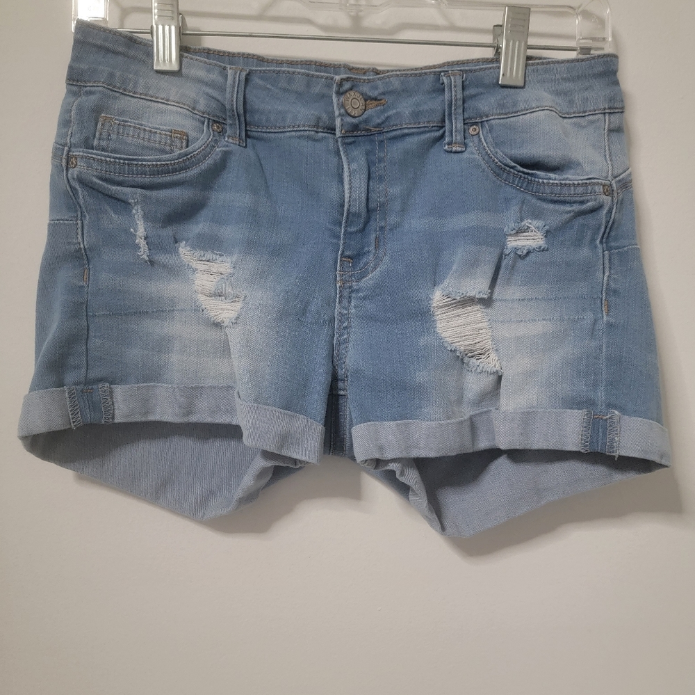 Women's wax Jean destructed Cuffed faded stretch blue light jean short size M